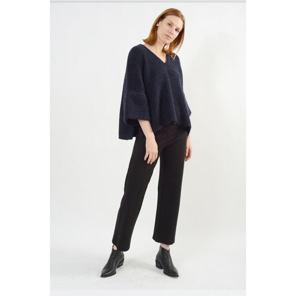 MEG Anchorage Sweater Navy Size Small